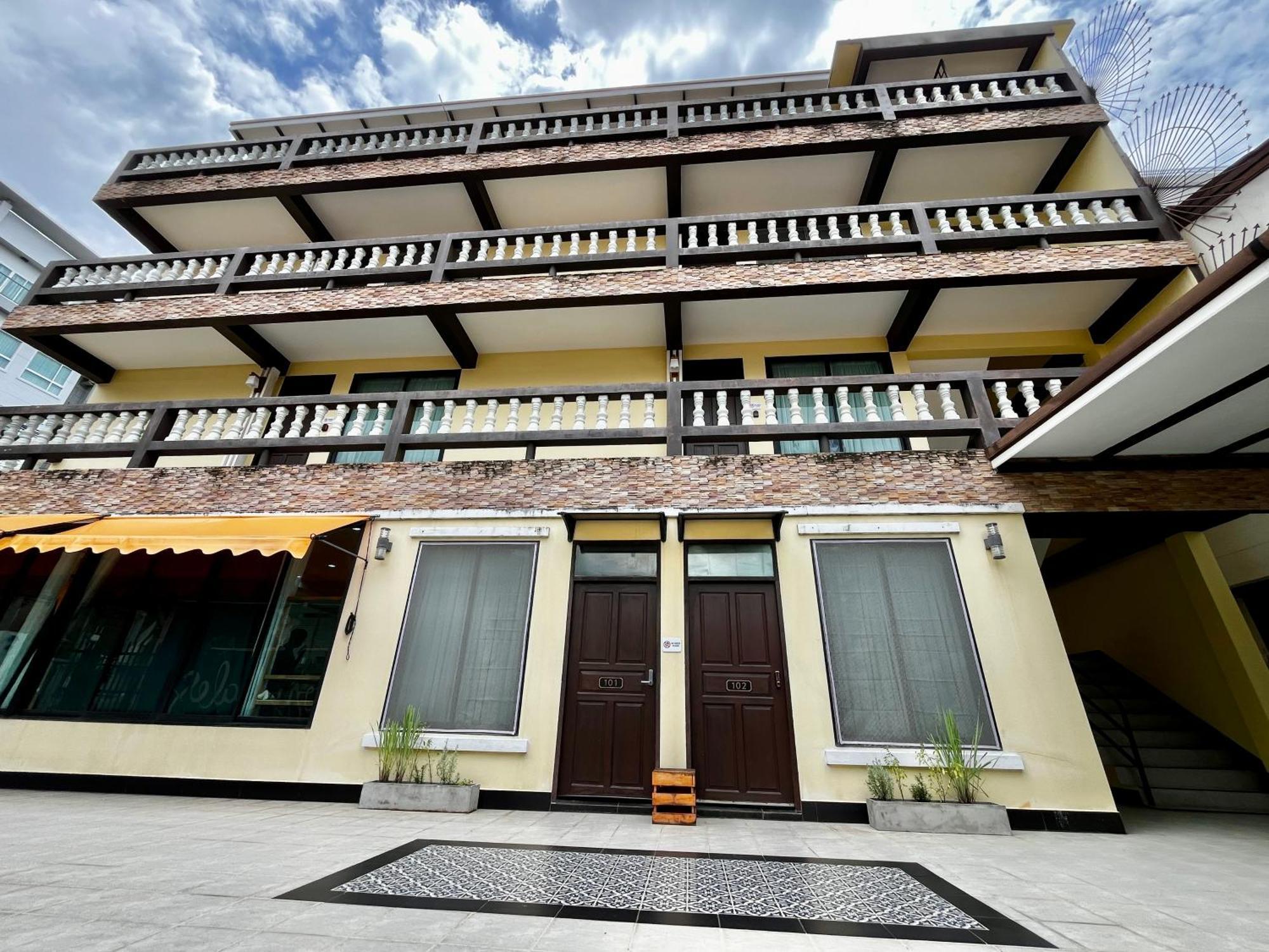 October Chiangmai
